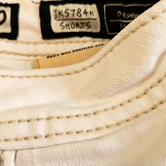 Miss Me Girl’s White Floral Embellished Denim Cut Off Shorts Size 10 - Picture 6 of 7